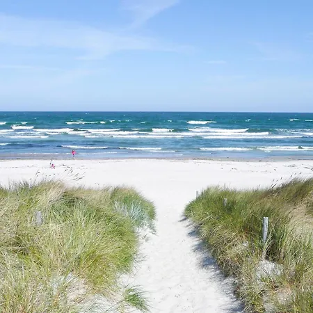 Haus Breeghus Boddenkoje * Breege