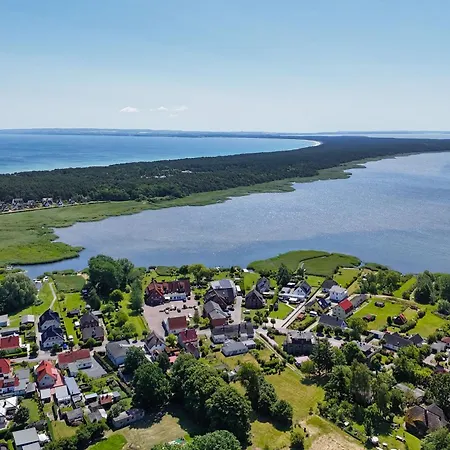 Haus Breeghus Boddenkoje Apartment *