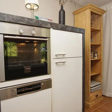 Haus Breeghus Boddenkoje Apartment Breege