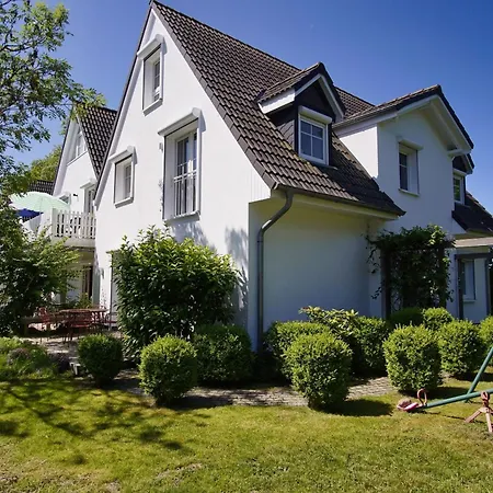 Haus Breeghus Boddenkoje * Breege