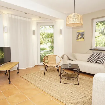 Haus Breeghus Boddenkoje Apartment *