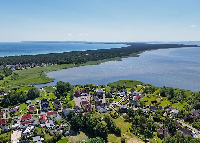 Haus Breeghus Boddenkoje Apartman *