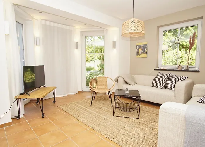 Haus Breeghus Boddenkoje Apartman *